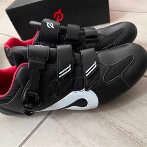 PELOTON CYCLING SHOES MENS EUC